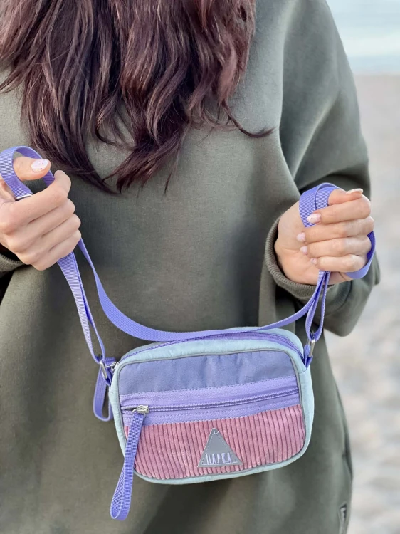 Torebka Candy Pink Mint regulowany pasek i zapięcie na zamek